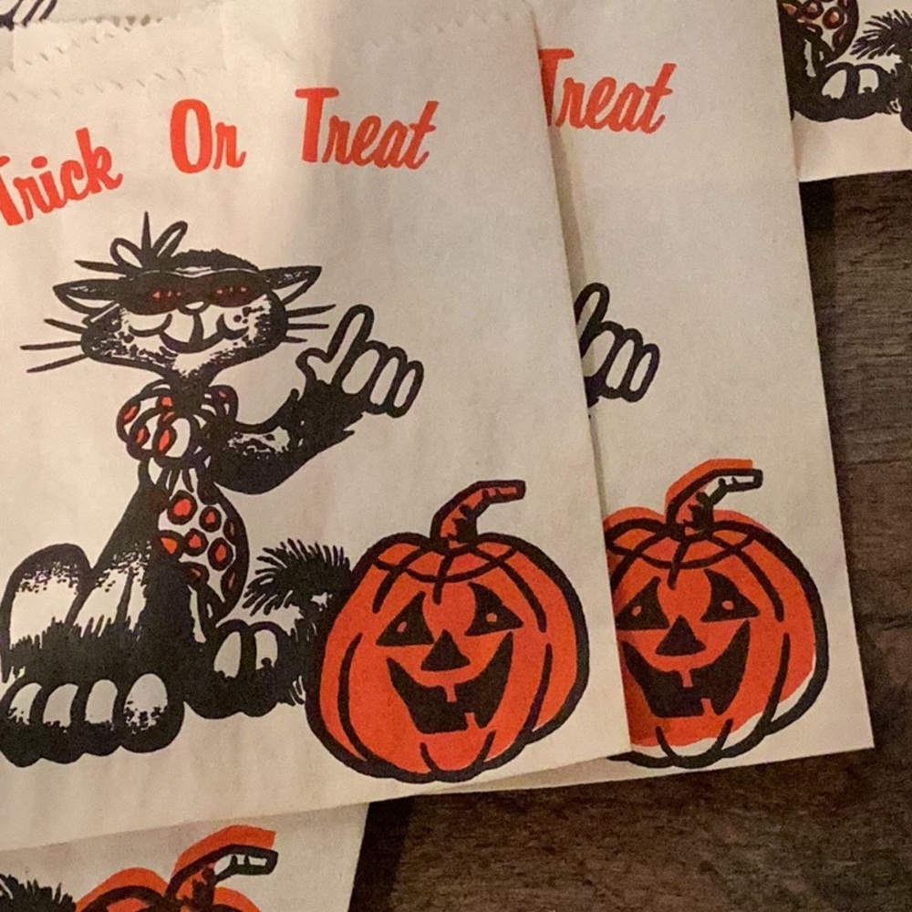 Vintage trick or treat bags group of 20 groovy looking cat and pumpkin - Picture 5 of 9